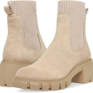 NWB Steve Madden Hayle Boots, Size 10, Sand
